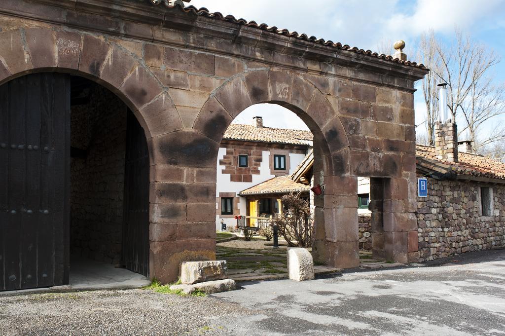 La Casa De Las Brujas Hotel Barrio  Kültér fotó